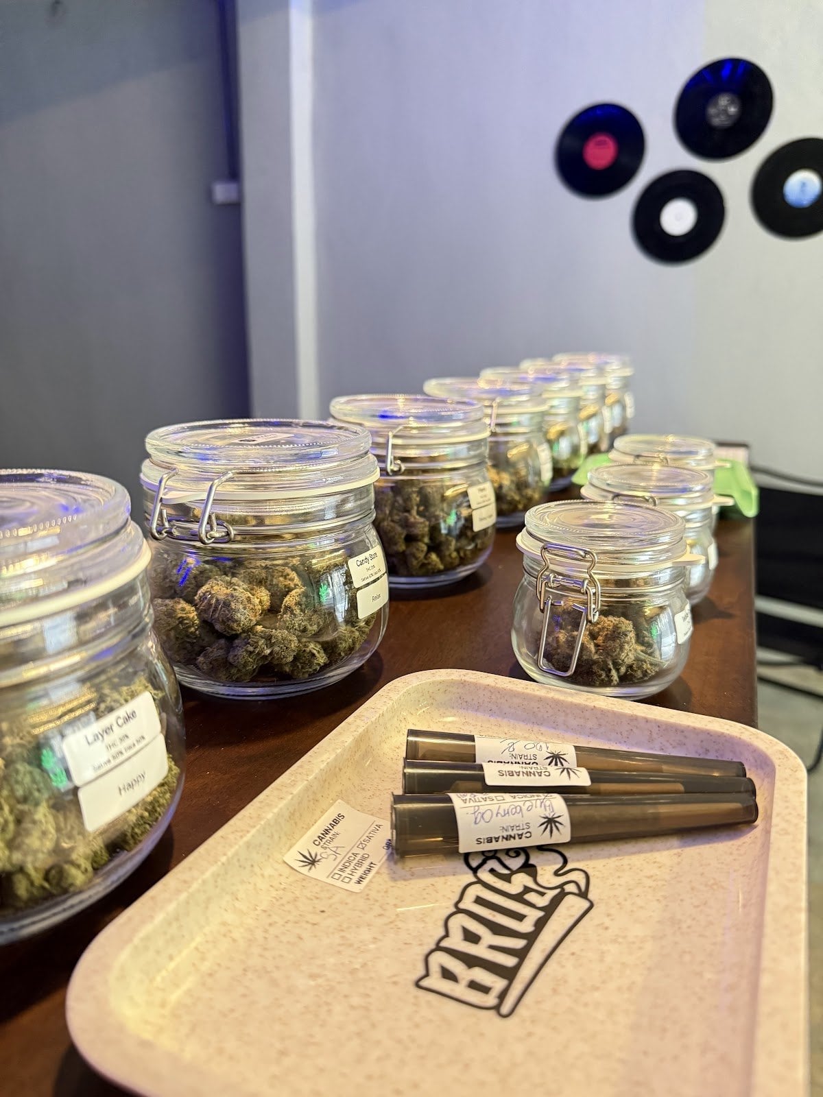 Friend'S House Cannabis