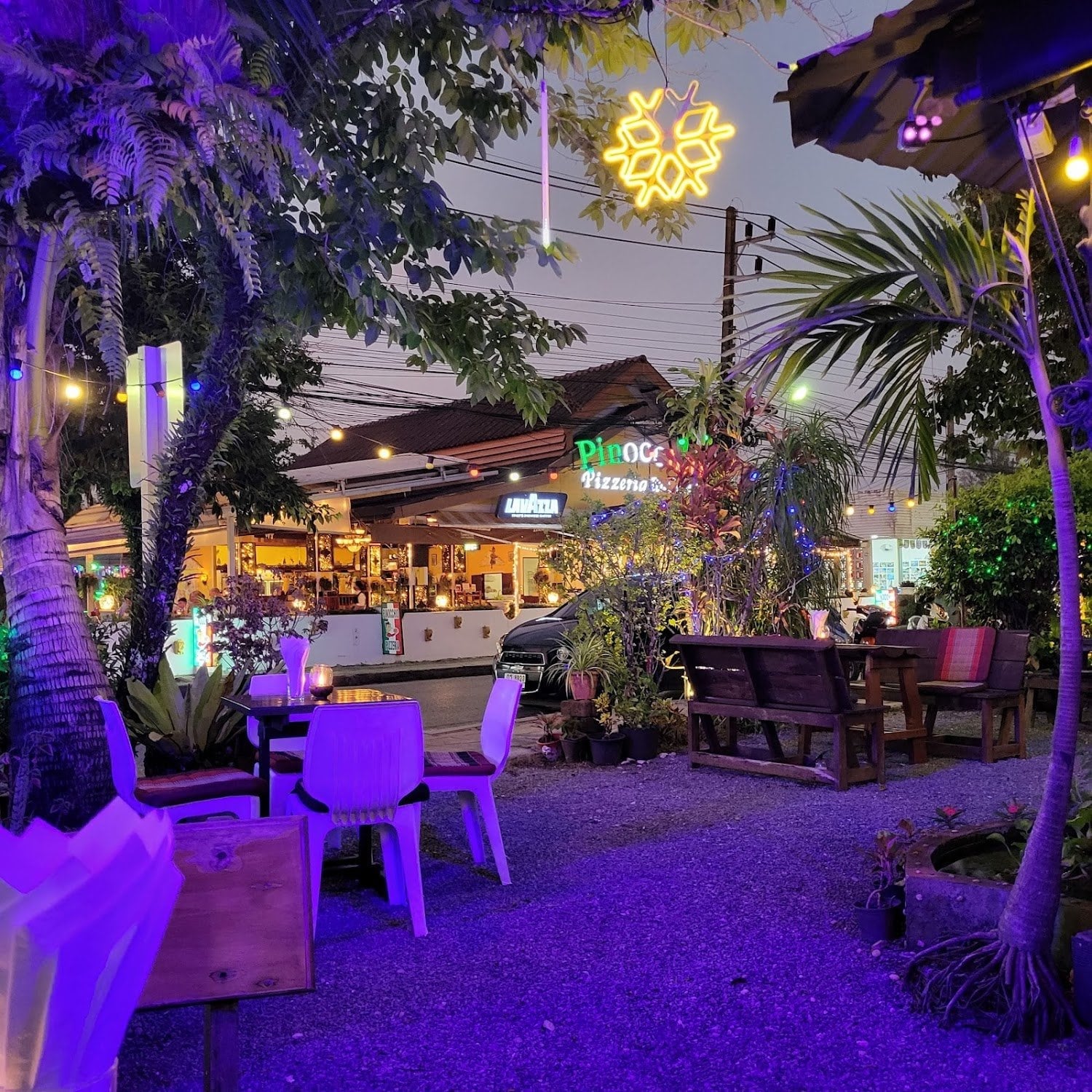 Lan La Bar