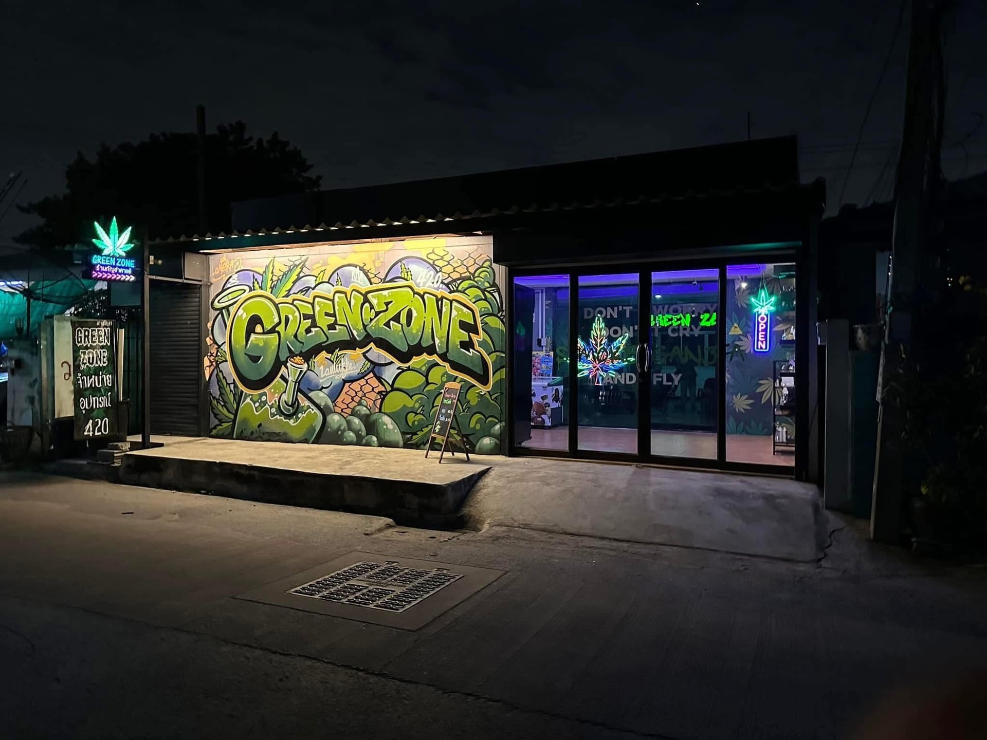HERBSTORE . .