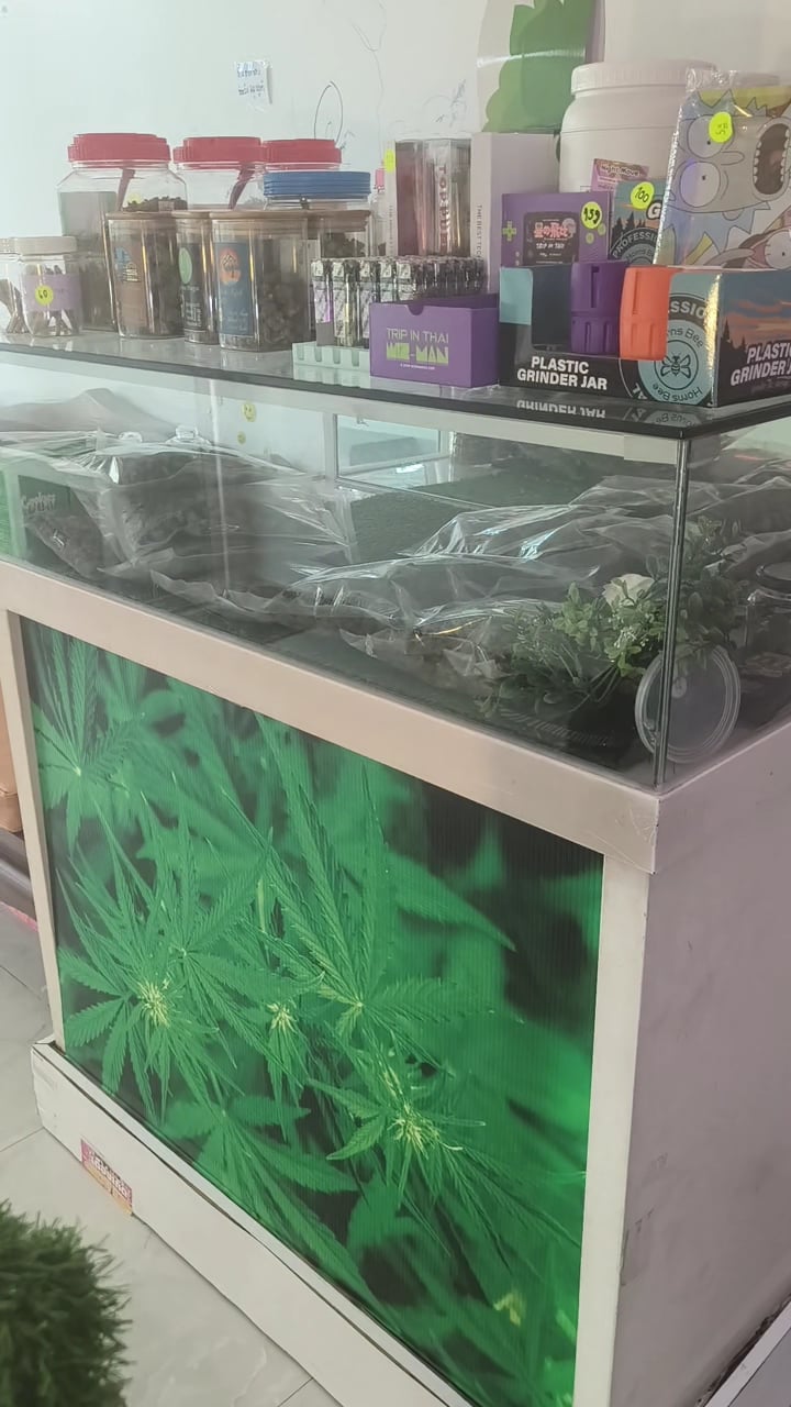 Smile Cannabis CNX