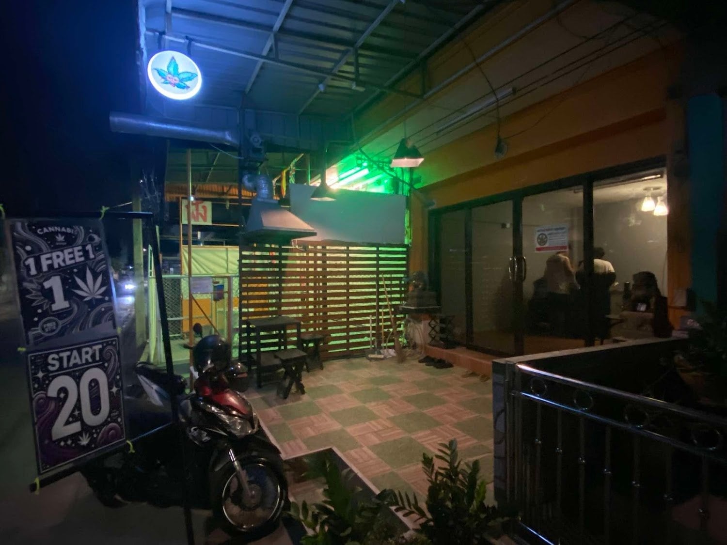 Savannah House Dispensary - Ca'fe Weed Store & Cannabis Shop 24 Hours